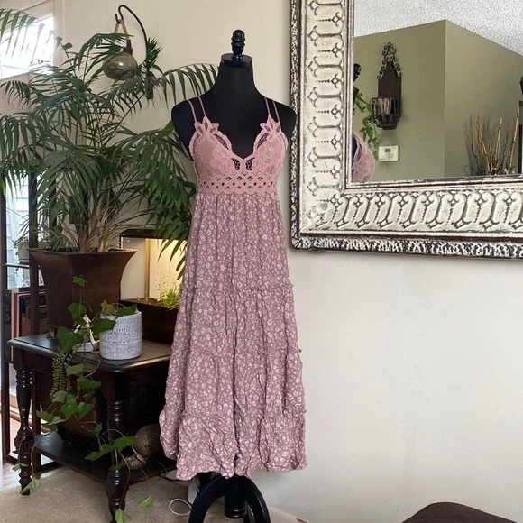Dusty Rose Lace Floral Midi Dress Adjustable Spaghetti Straps - Picture 2 of 8